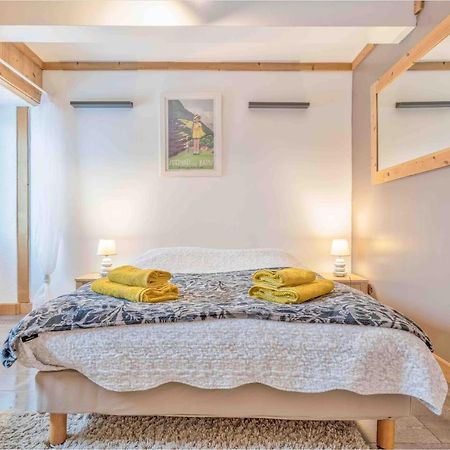 Chambre Independante Avec Salle De Bain Independante Au Rdc D Un Chalet A 25 Kms Chamonix サン・ジェルヴェ・レ・バン エクステリア 写真